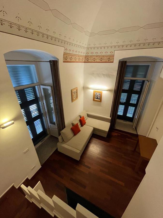 Visconti 89-Duplex Suite Bari Luaran gambar