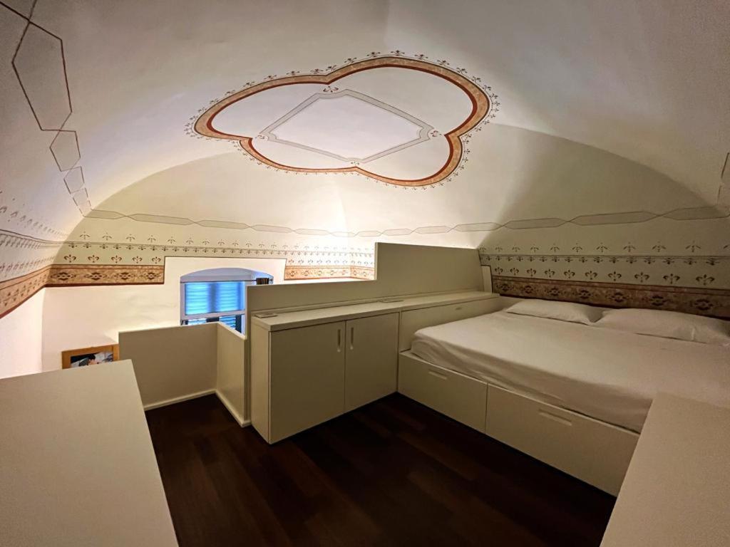 Visconti 89-Duplex Suite Bari Luaran gambar