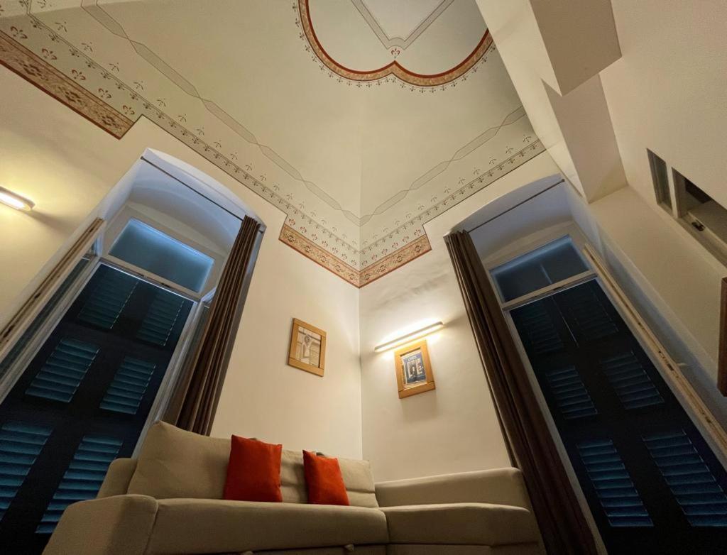 Visconti 89-Duplex Suite Bari Luaran gambar